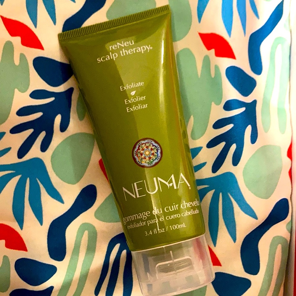 New! reNeu Scalp Therapy- gentle scalp exfoliator- NEUMA